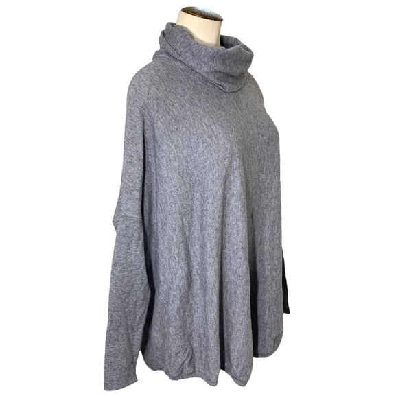 cyrus Grey Comfy Cozy Oversize Knit Sweater Bat's Wings Sleeves Cowlneck Sz S - Picture 2 of 11